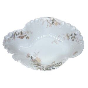 Haviland Limoges Schleiger 86 Chrysanthemum Oval Vegetable Bowl 10 1/4"